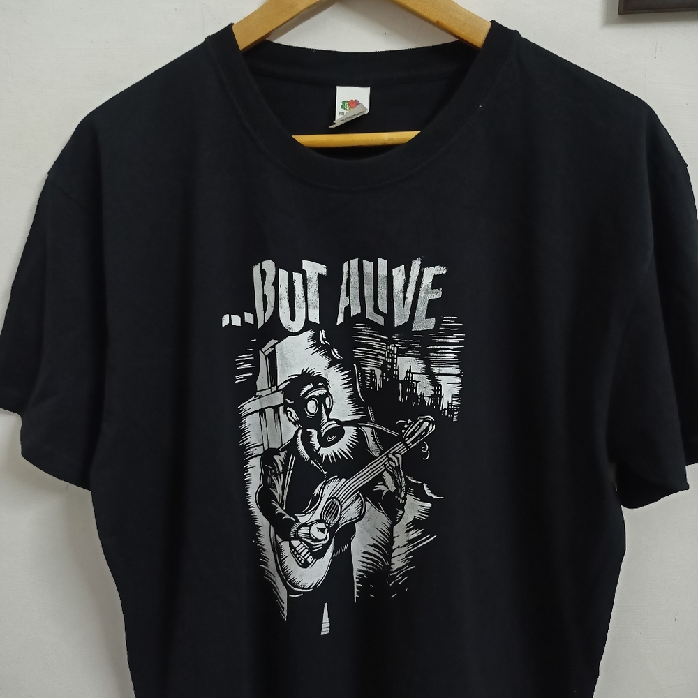 Musical is live but air is not graphic t-shirt for men's and women's - Picture 2 of 4